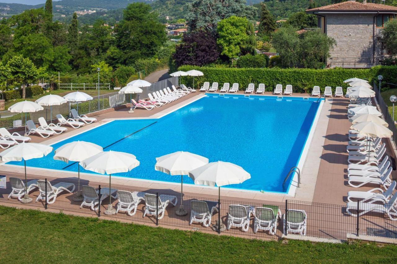 Appartamenti San Carlo كوسترمانو المظهر الخارجي الصورة