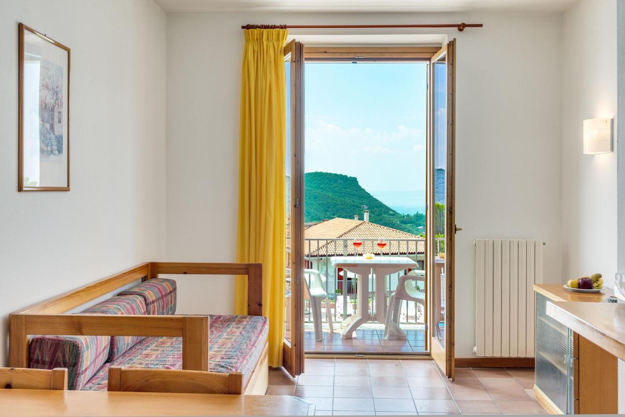 Appartamenti San Carlo كوسترمانو المظهر الخارجي الصورة